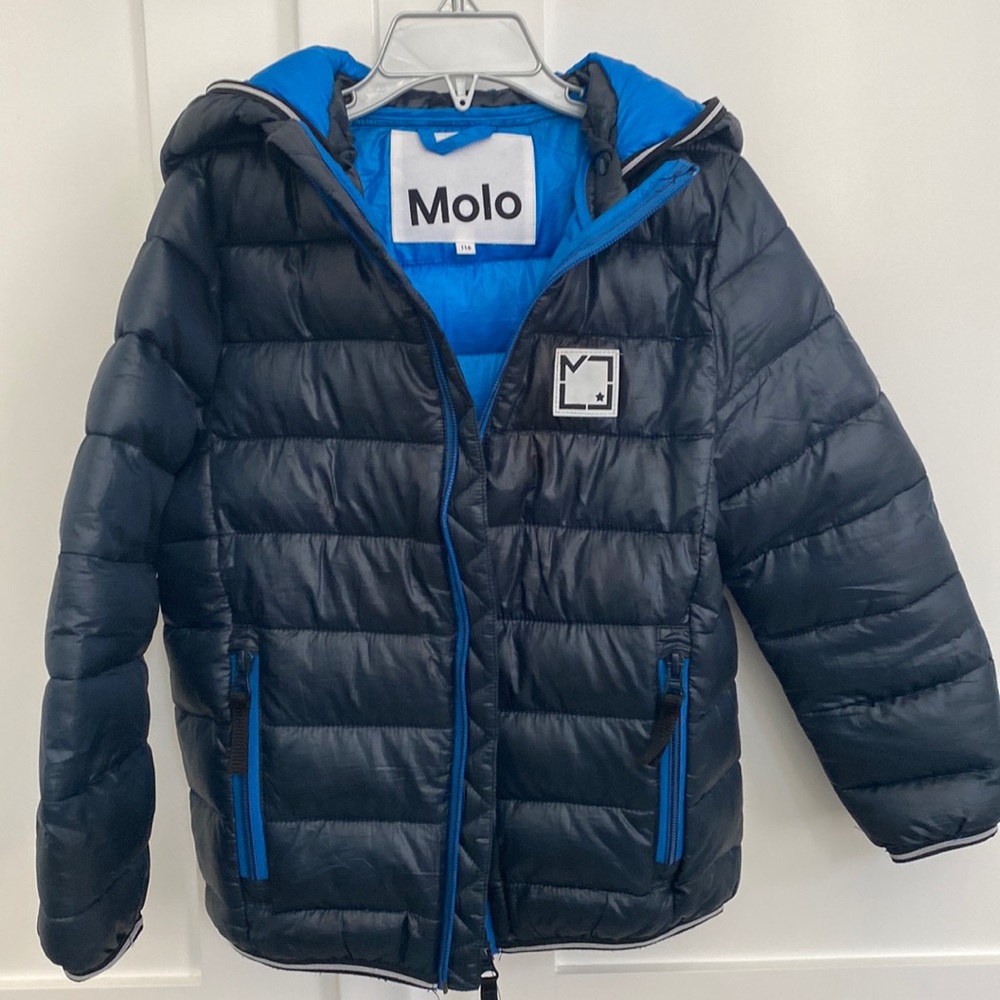 Molo winter jacket size 116 (US 6)
